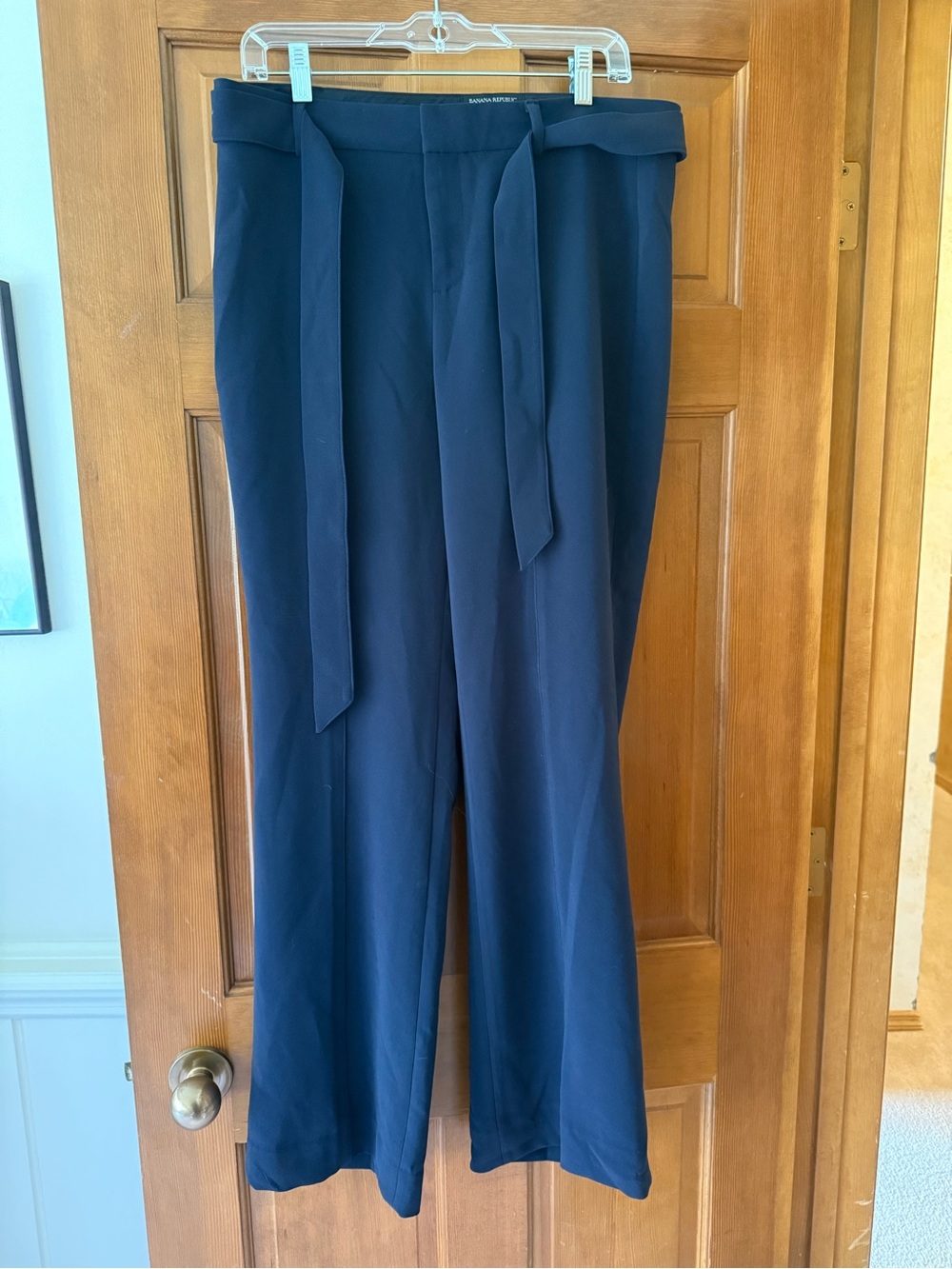 Banana Republic Logan straight leg Tie-Waist Pants